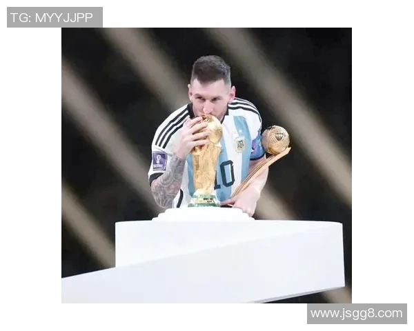 通过图片线索揭示足球传奇梅西的精彩瞬间与成就之旅